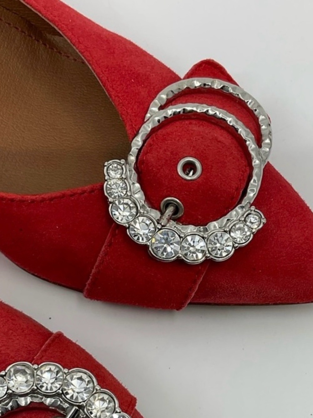 L’intervalle Red Suede Rhinestone Buckle Detail Block Heel Pumps - Picture 5 of 8